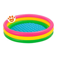 Piscina gonfiabile colorata con fondo blu