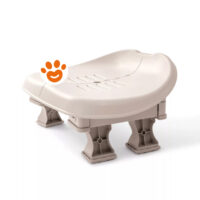 Pedana rialzata in plastica beige con quattro piedi