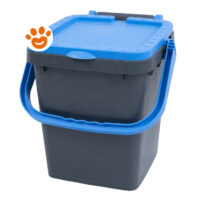 Contenitore in plastica con coperchio e manico blu